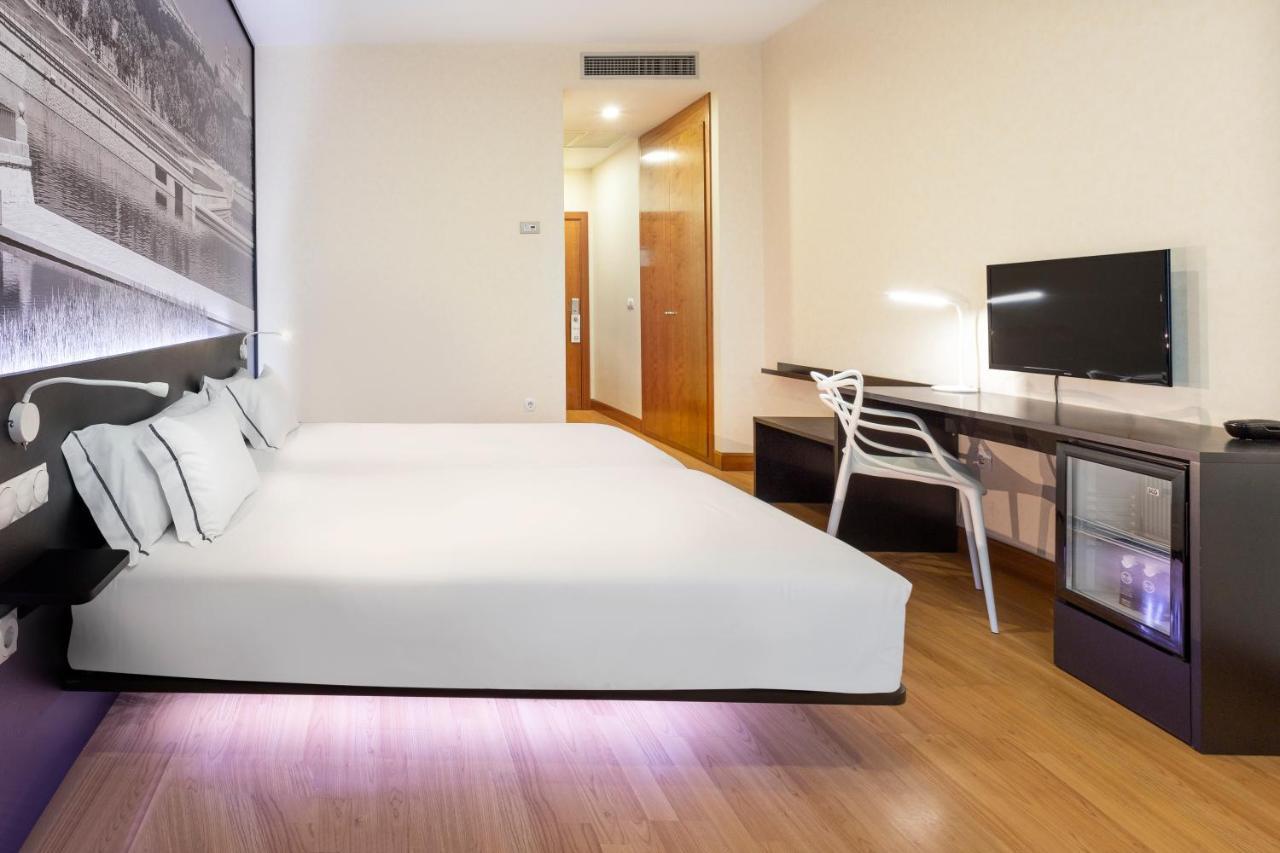 B&B Hotel Madrid Aeropuerto T4 San Sebastián de los Reyes Kültér fotó