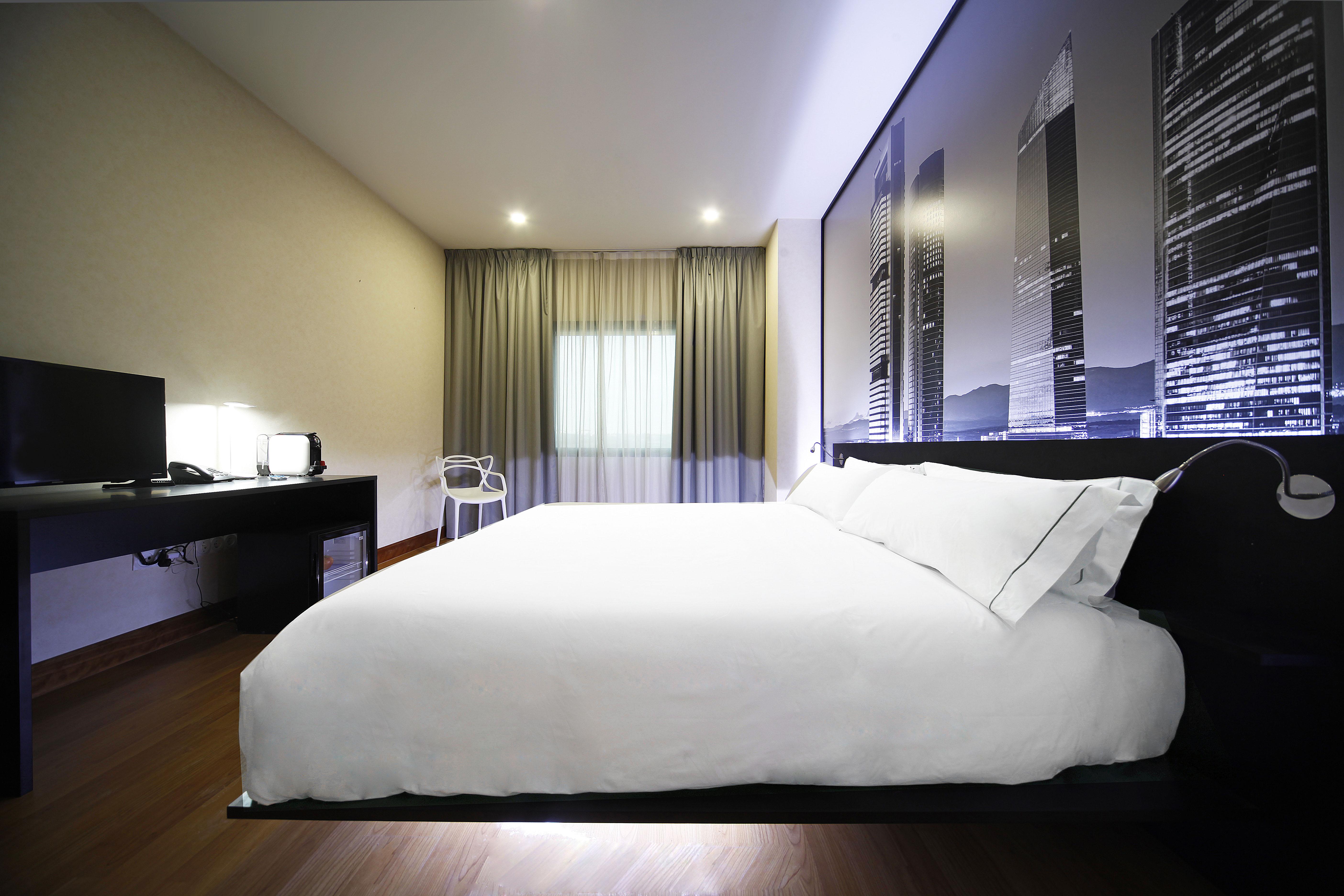 B&B Hotel Madrid Aeropuerto T4 San Sebastián de los Reyes Kültér fotó