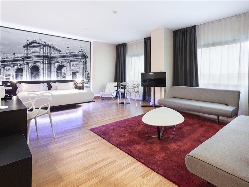 B&B Hotel Madrid Aeropuerto T4 San Sebastián de los Reyes Kültér fotó