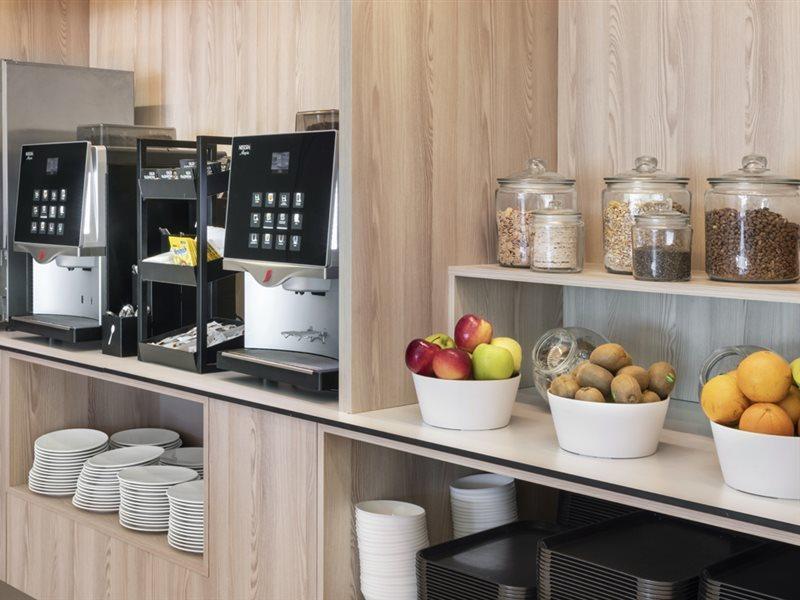 B&B Hotel Madrid Aeropuerto T4 San Sebastián de los Reyes Kültér fotó