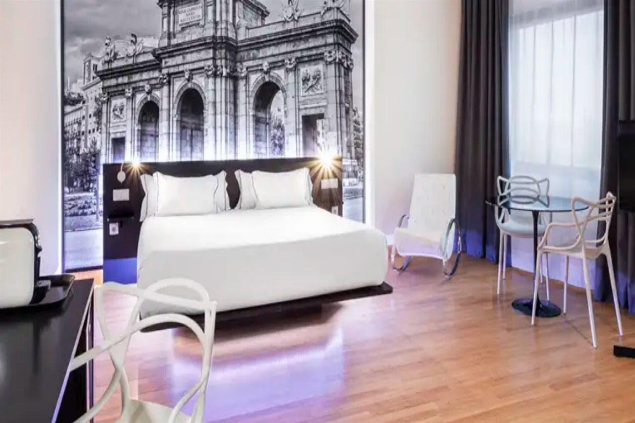 B&B Hotel Madrid Aeropuerto T4 San Sebastián de los Reyes Kültér fotó