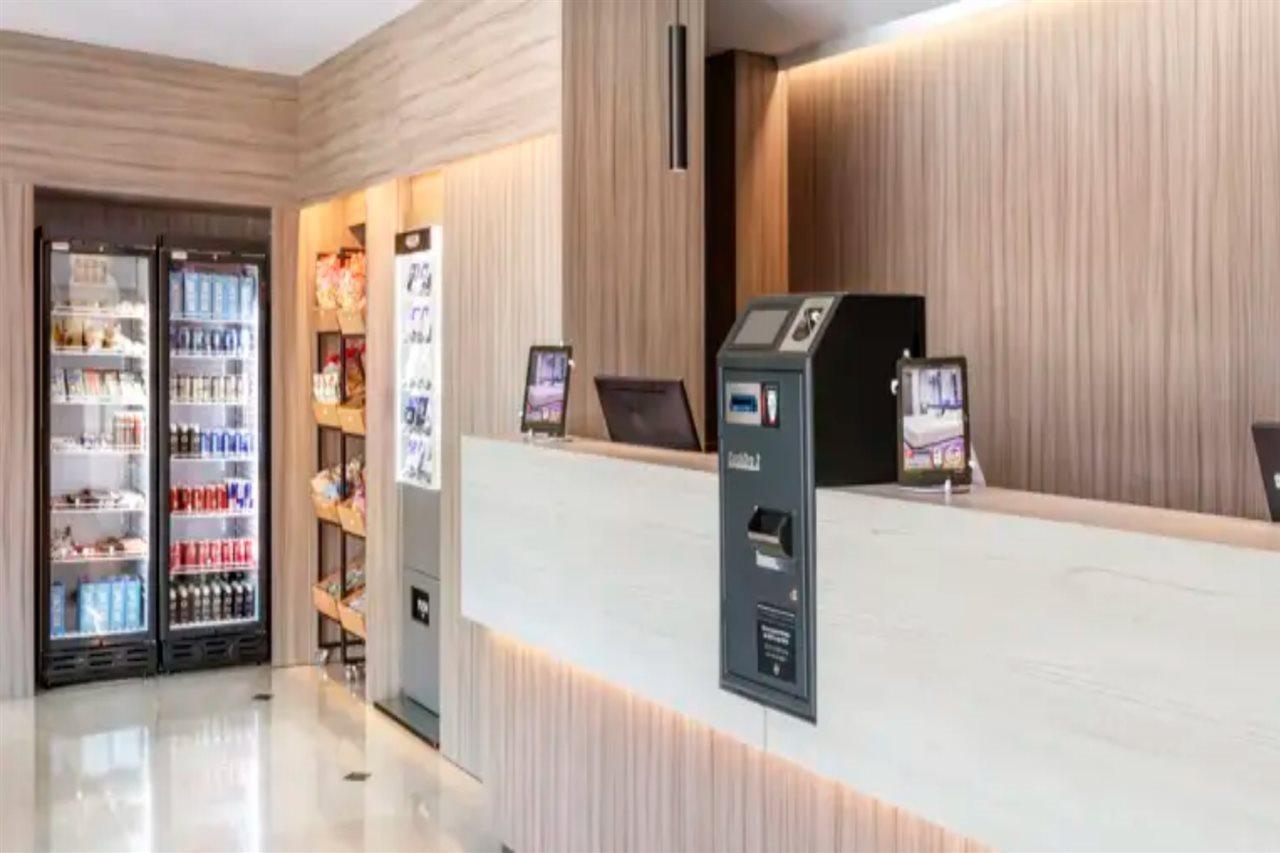 B&B Hotel Madrid Aeropuerto T4 San Sebastián de los Reyes Kültér fotó